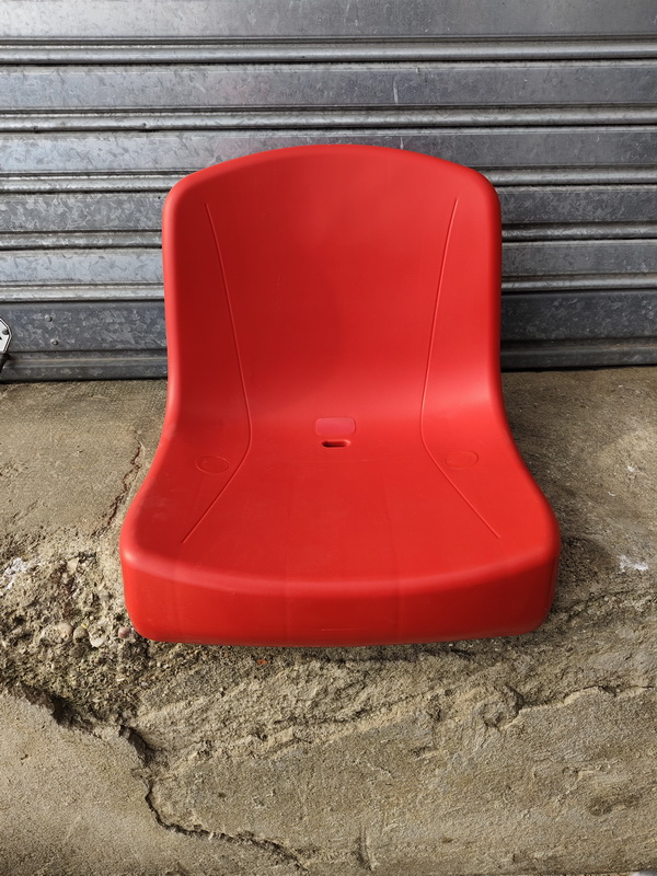 asiento silla bancada grada deporte plastico rojo 35x46x36-38.5 70u